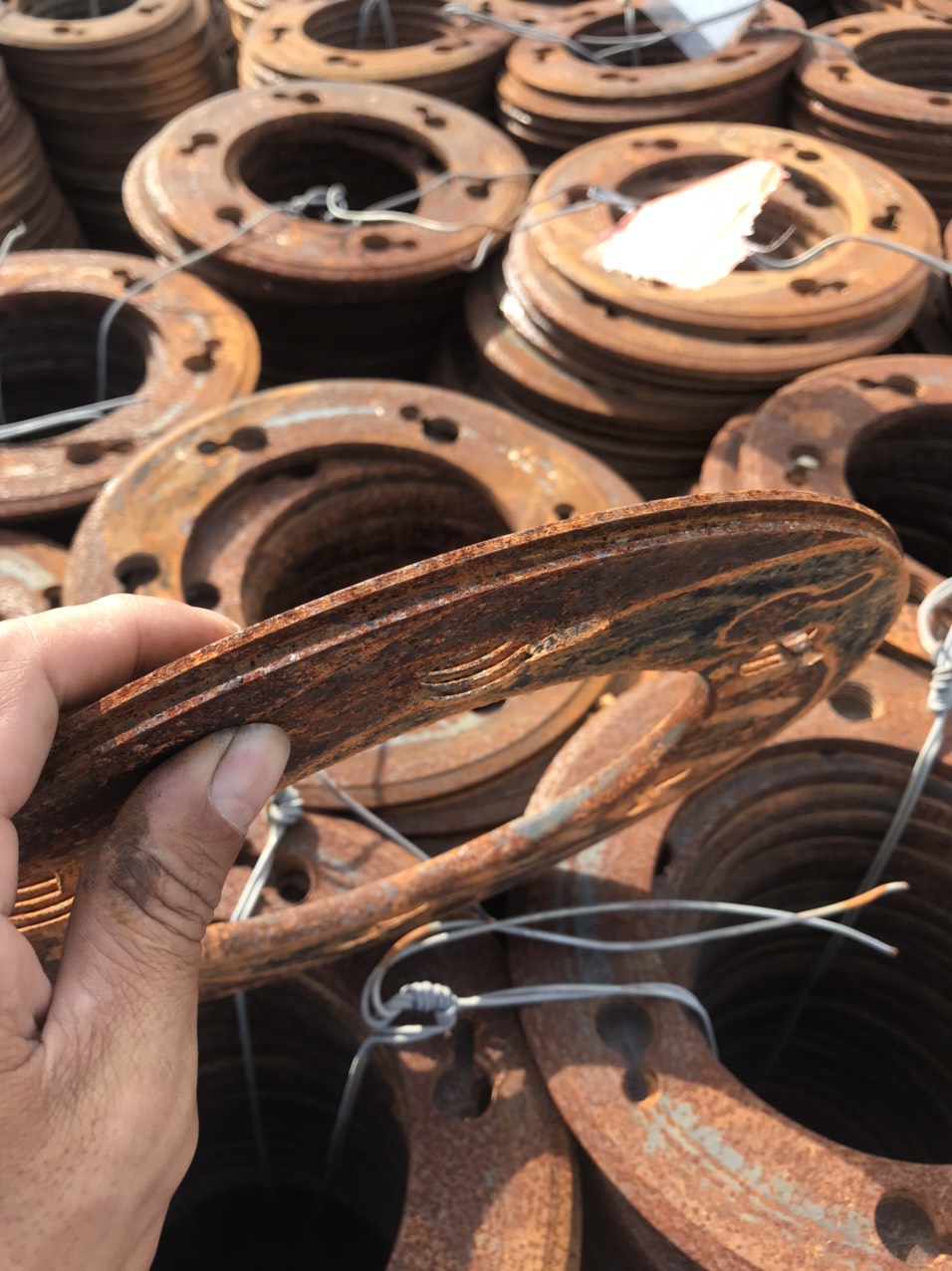 Thu mua phế liệu sắt Thu mua phế liệu sắt