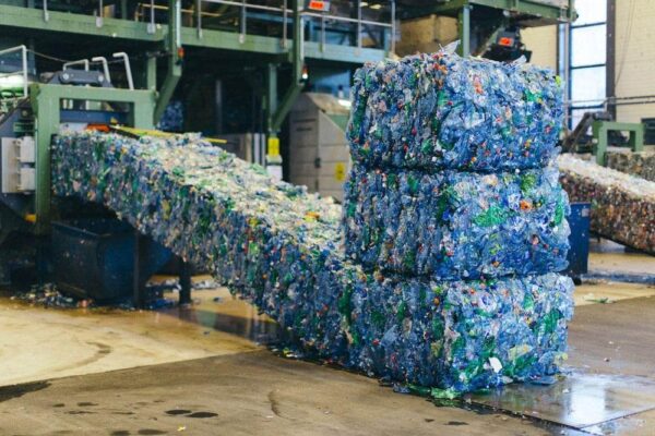 Cập Nhật Bảng Giá Phế Liệu Hôm Nay Mới Nhất Từ Quang Tuấn