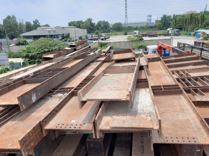 Quang Tuấn - Đơn vị thu mua sắt thép phế liệu giá cao