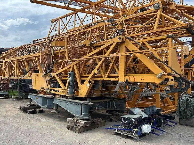 Thu mua phế liệu cần cẩu cũ giá cao