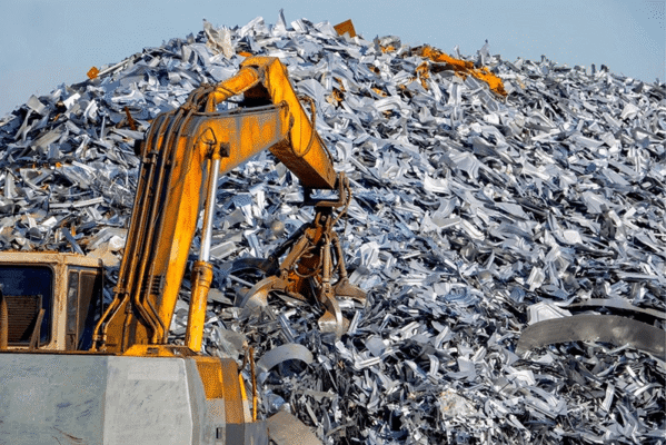 8 Lợi Ích Khi Chọn Dịch Vụ Thu Mua Phế Liệu Giá Cao Tại Quang Tuấn