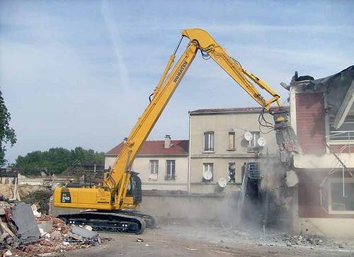 8 Lợi Ích Khi Bán Sắt Công Trình Phá Dỡ Đúng Nơi Uy Tín