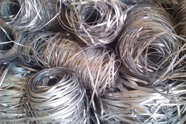 1. Sắt cuộn phế liệu là gì và tại sao có giá trị cao?