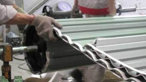 Thu mua cửa cuốn, cửa kéo sắt cũ giá cao