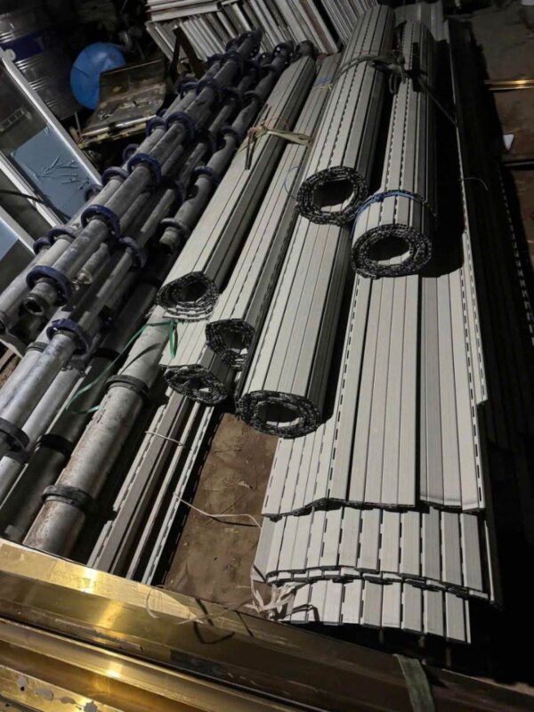 Thu mua cửa cuốn, cửa kéo sắt cũ giá cao