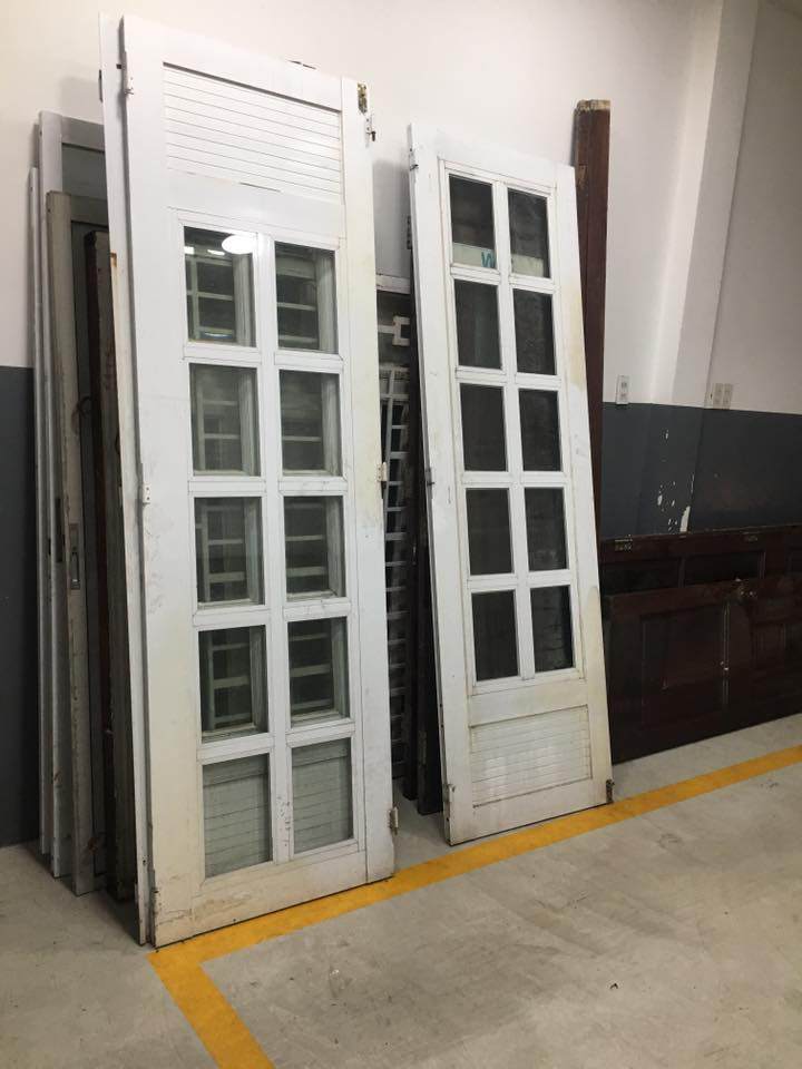 Những lý do bạn nên bán cửa sắt cũ phế liệu thay vì để hư hỏng lãng phí