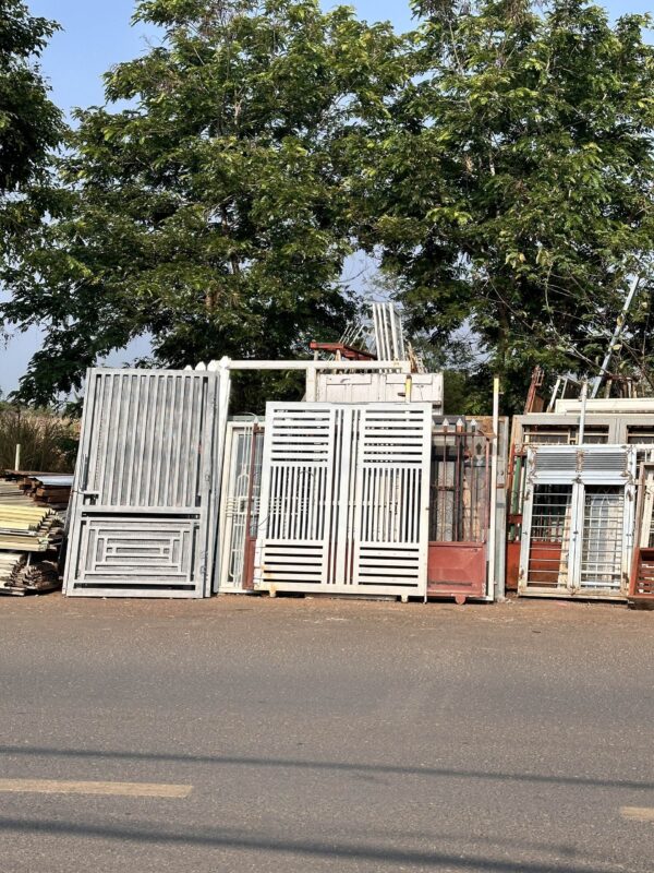 Thu mua phế liệu cổng sắt cũ, hàng rào sắt cũ