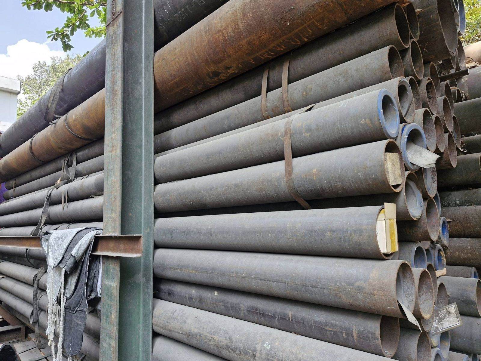 7 mẹo giúp bạn bán sắt trụ bê tông phế liệu được giá cao nhất hiện nay