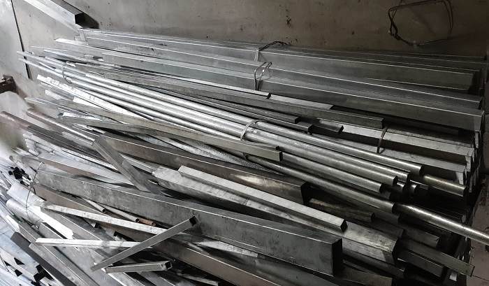 Sắt hộp vuông phế liệu – Giá trị tái chế bất ngờ và cơ hội sinh lời lớn năm 2025