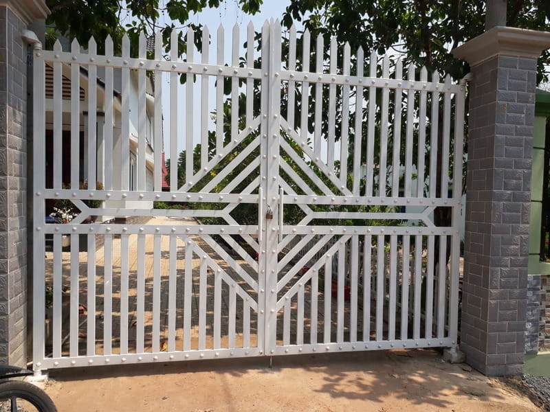 thanh lý cửa sắt kéo cũ