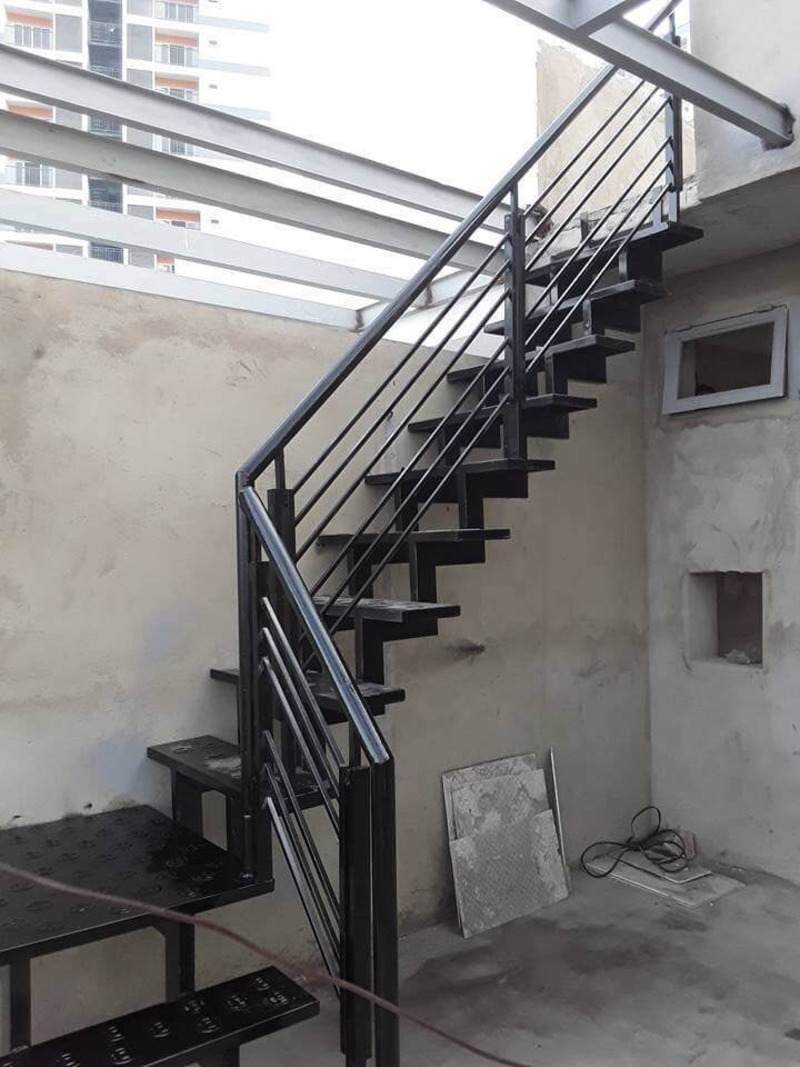 bán cầu thang sắt cũ tphcm bán cầu thang sắt cũ tphcm